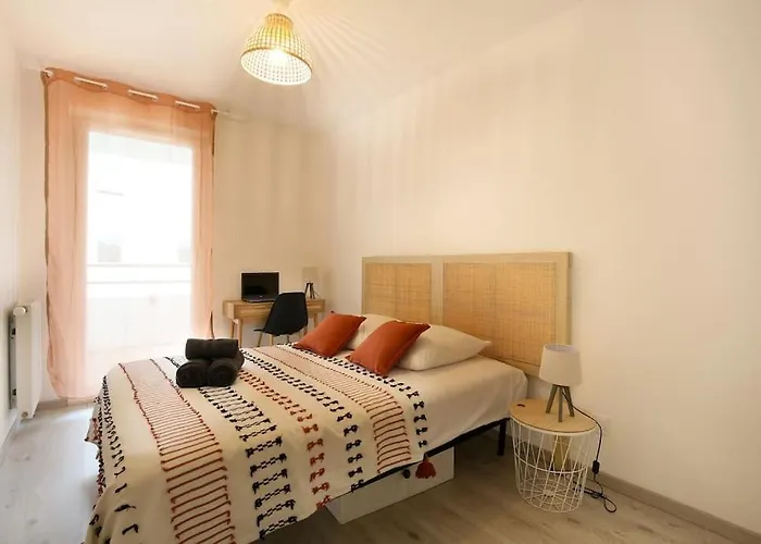 New-le Patio St Cyprien - Parking - Terrasse - Netflix